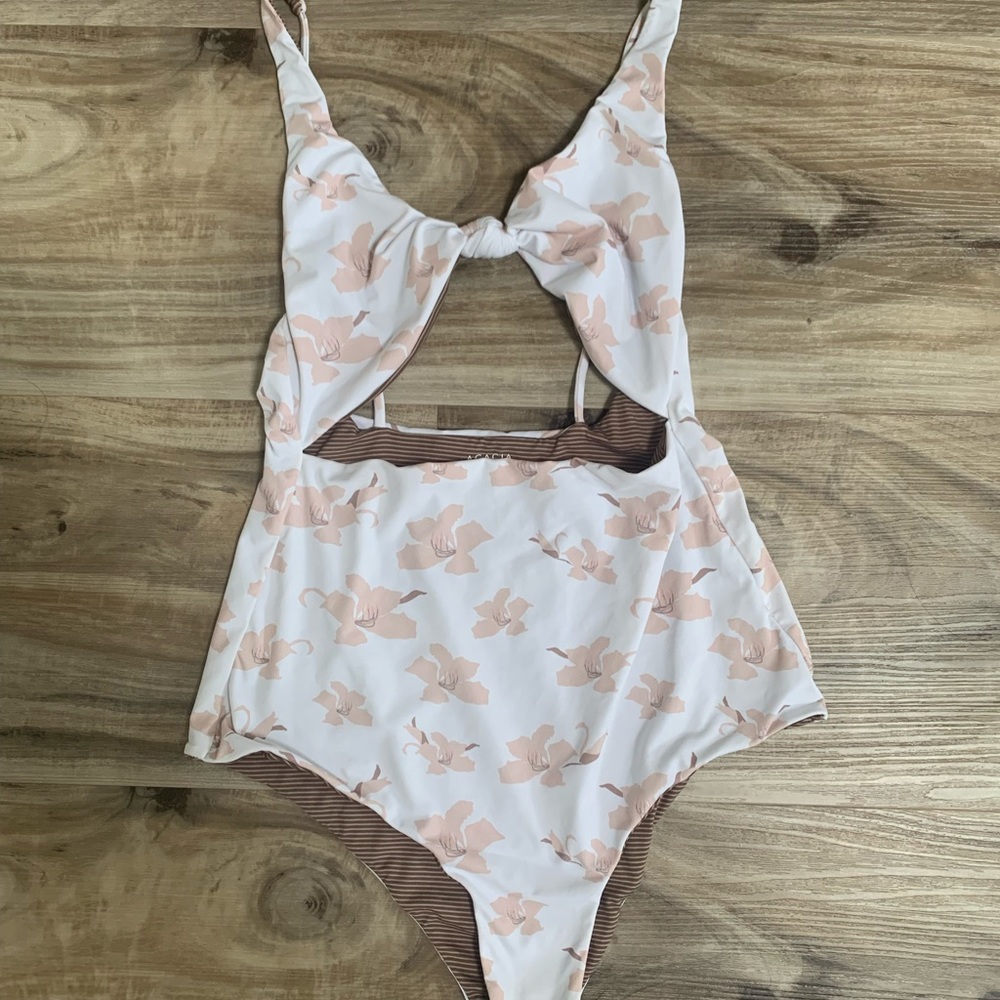 Acacia Indies in Washed Aloha, Size Large